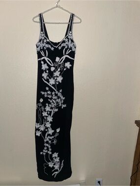 NWT Size 8 Silk Sleeveless Floral Beaded Maxi Dress